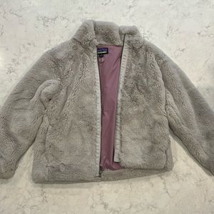 Patagonia Girls Fuzzy Jacket Coat Size M